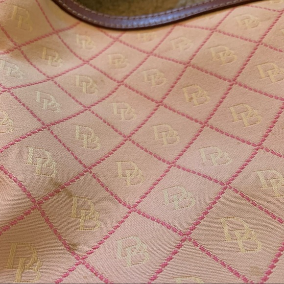 Dooney & Bourke Bag with Matching Wallet - Picture 12 of 12